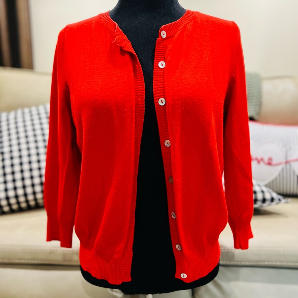 5/$10 SALE Joseph A button down cardigan